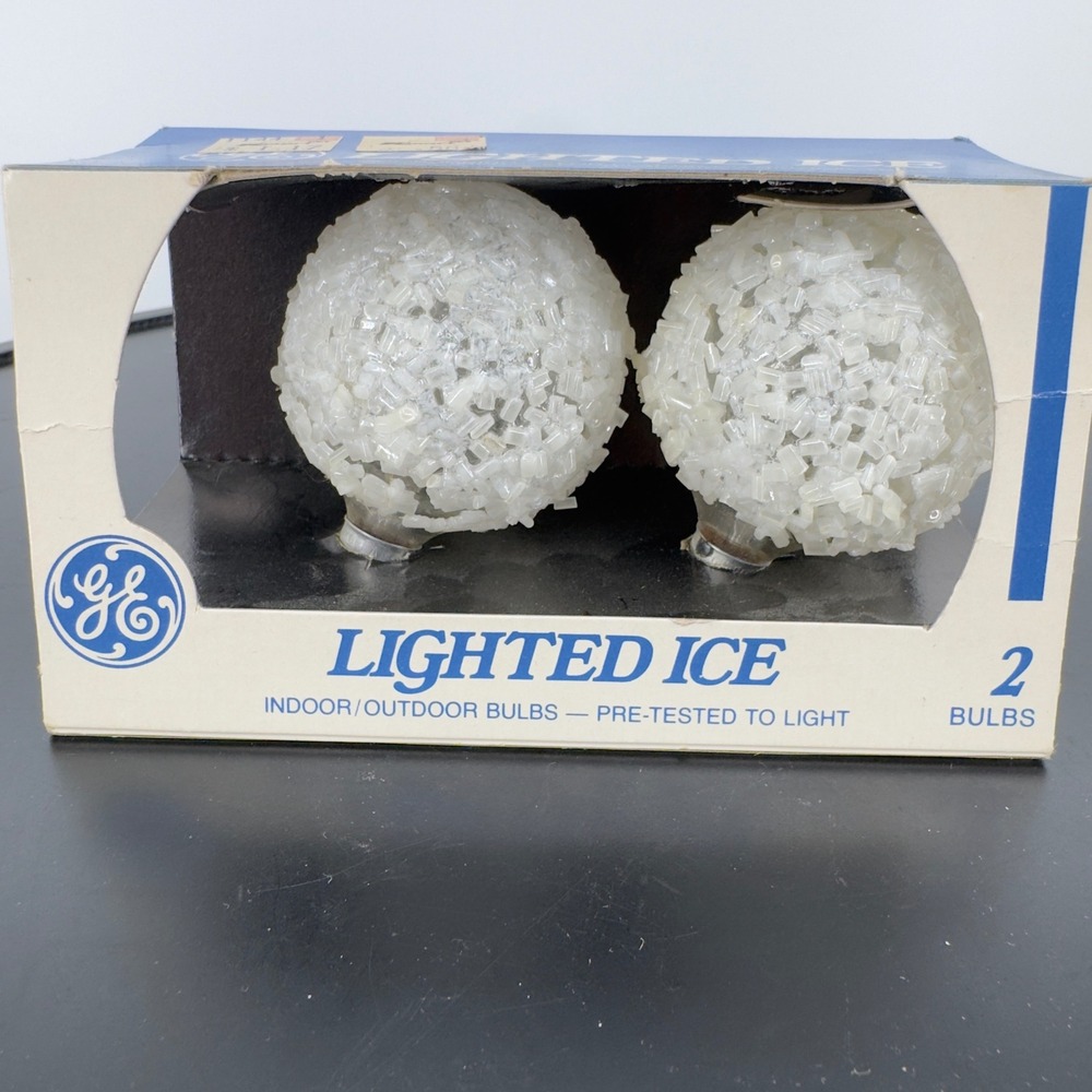 Vintage GE Lighted Ice C7-LI Energesaver Bulbs Crystal Coated 2 Pack White